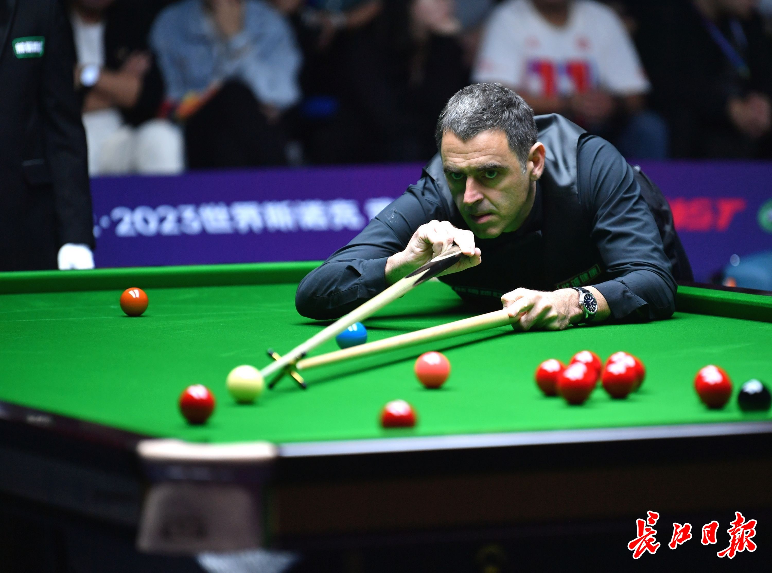 一侧收缩 一侧收缩