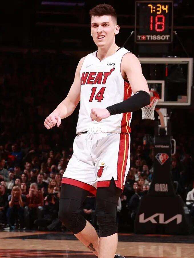 更像给现代 更像给现代